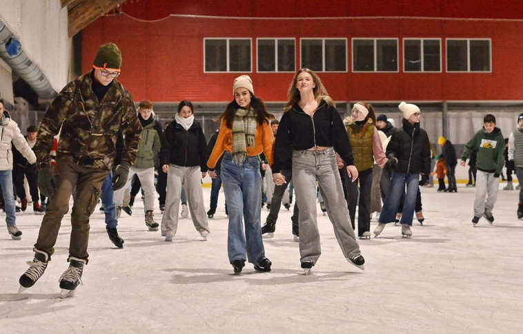 Alanz Jégpályák Éjszakája