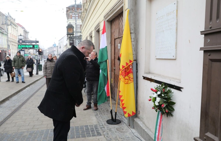 Koszorúzás a magyar kultúra napján