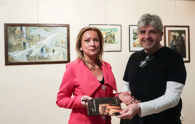 Técsi Ágnes festőművész kiállítása az Adyban