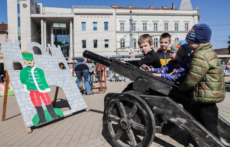 Családi nap a Szent István téren