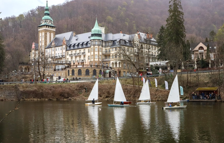 Vitorlás verseny a Hámori tavon