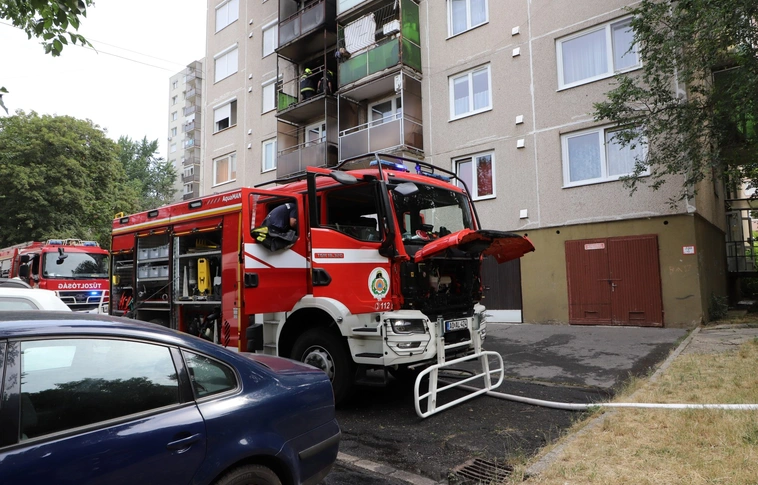Tűz egy Felsőruzsin körúti társasházban