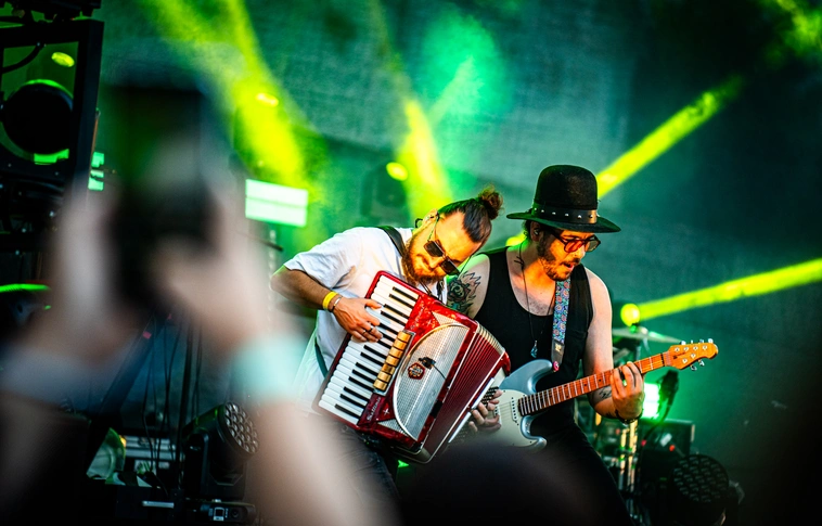 Dánielfy és Parno Graszt koncert a Csengey-kertben