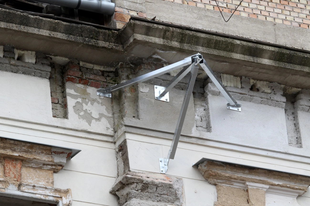 avas_szálló_távtartók