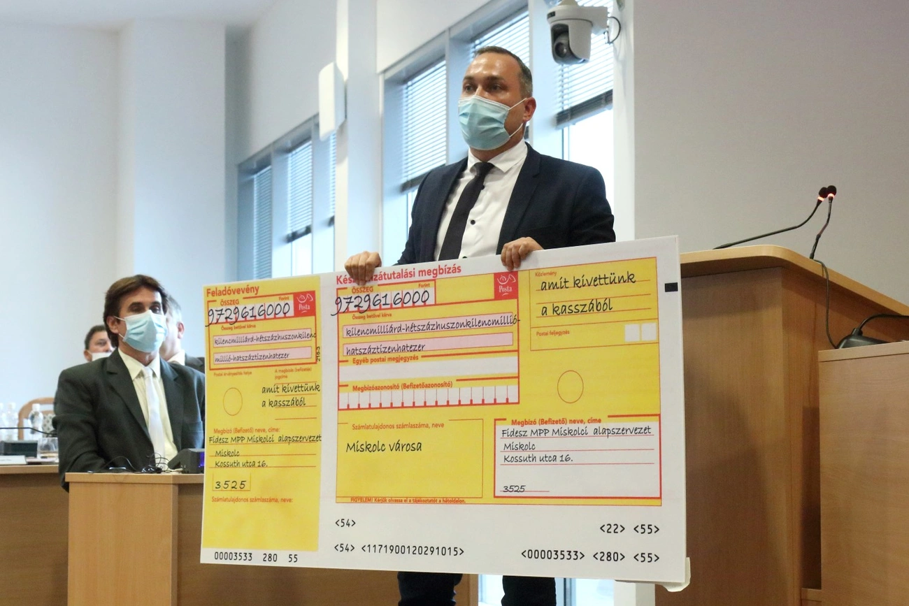 közgyűlés, szopkó tibor, csekk,
