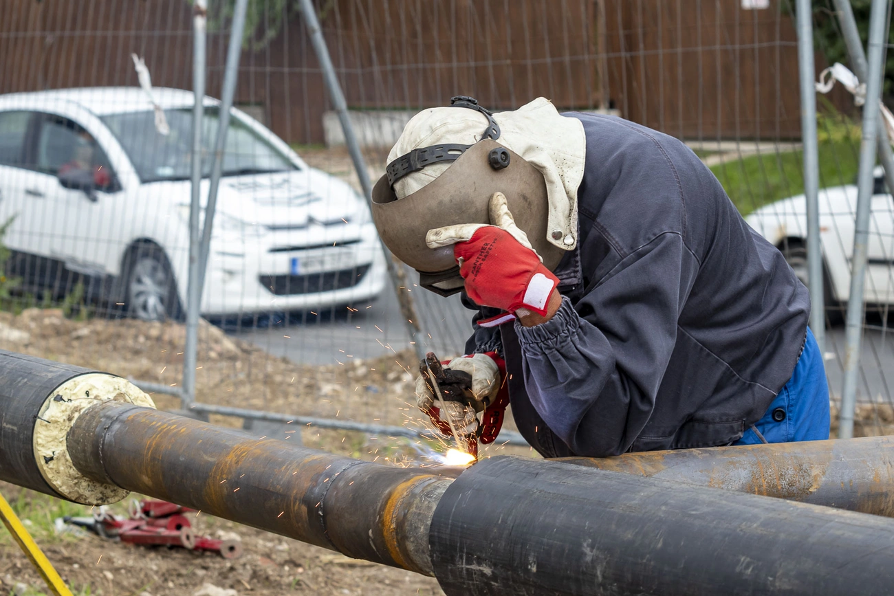 Távhővezeték-csere