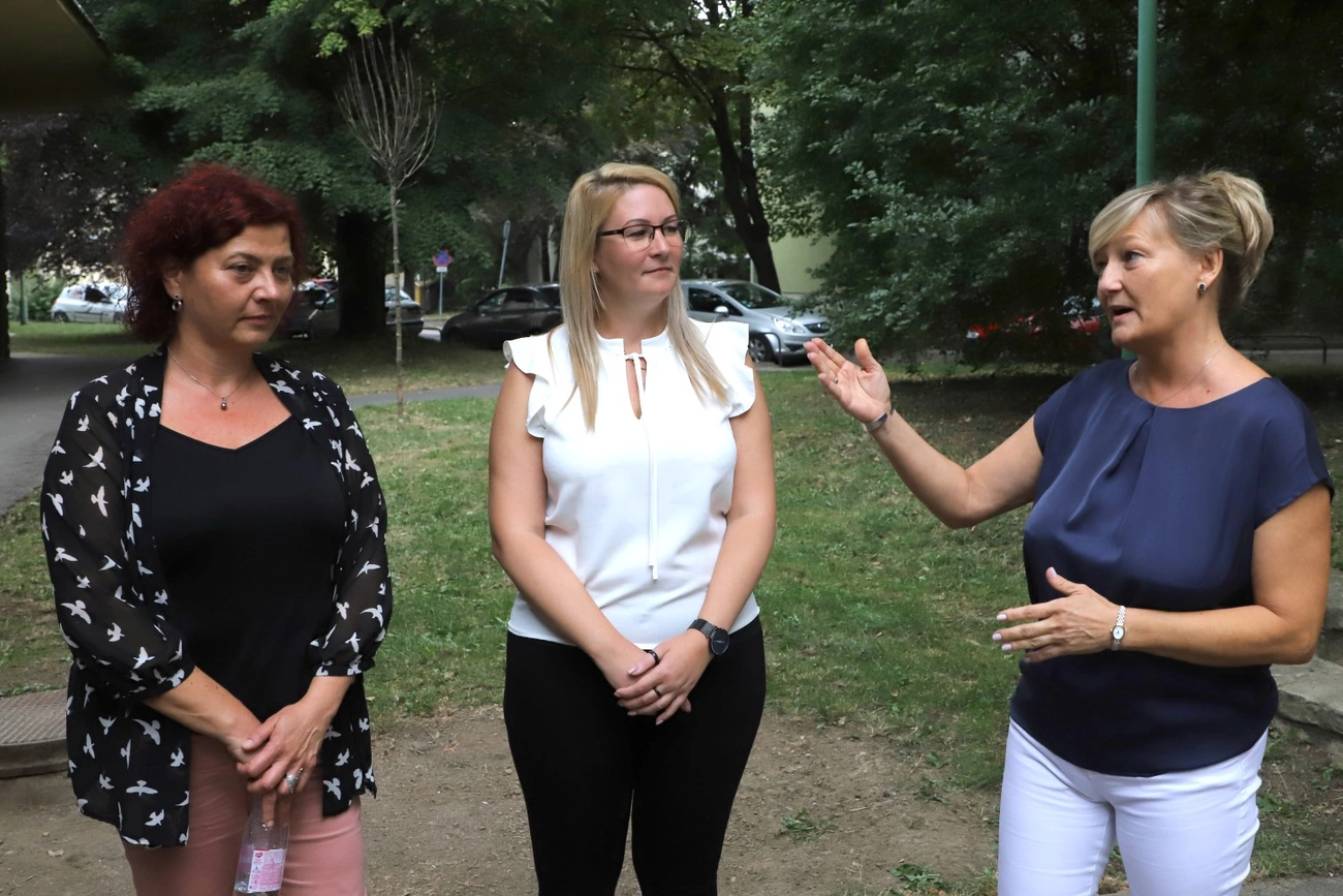 vadai ágnes sebéné gazdig judit hegedűs andrea utcafórum