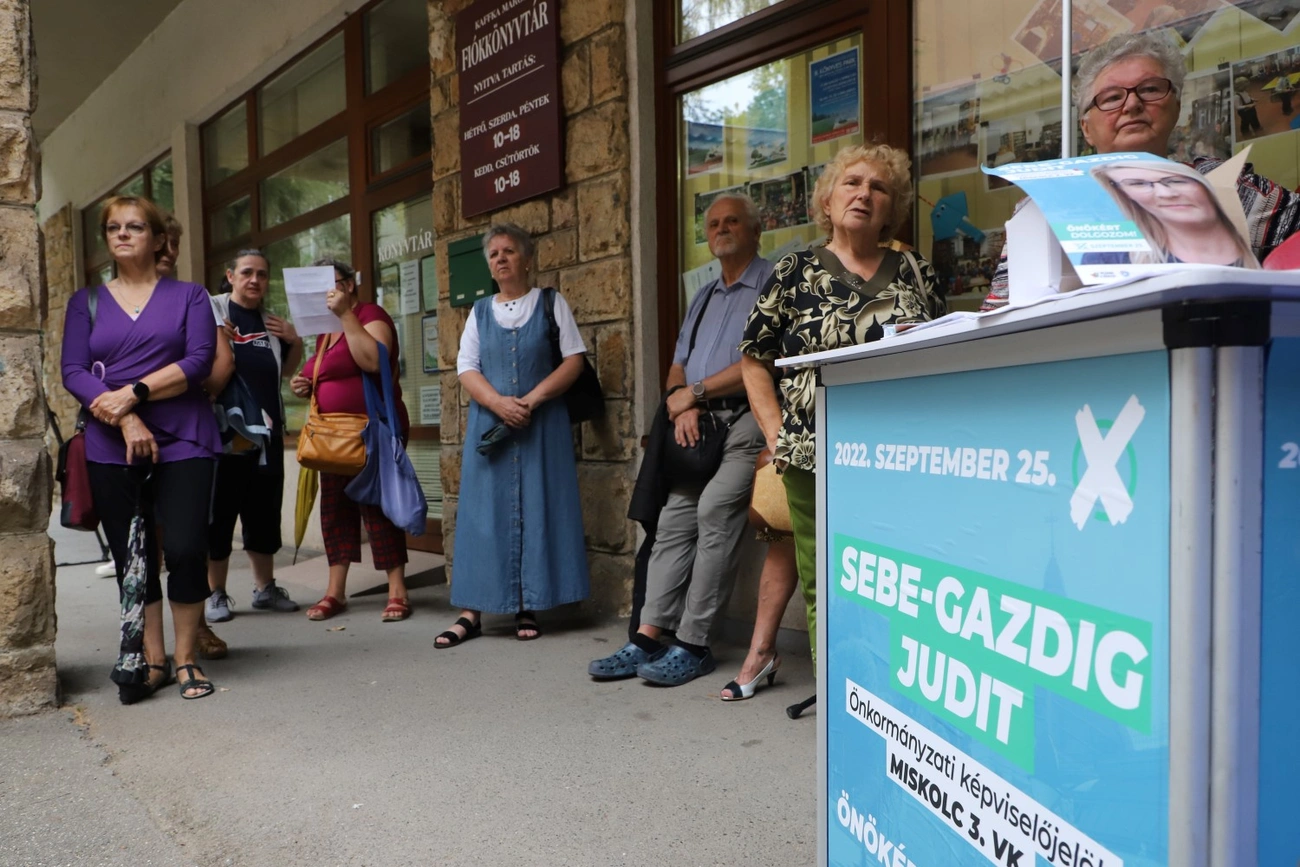 vadai ágnes sebéné gazdig judit hegedűs andrea utcafórum