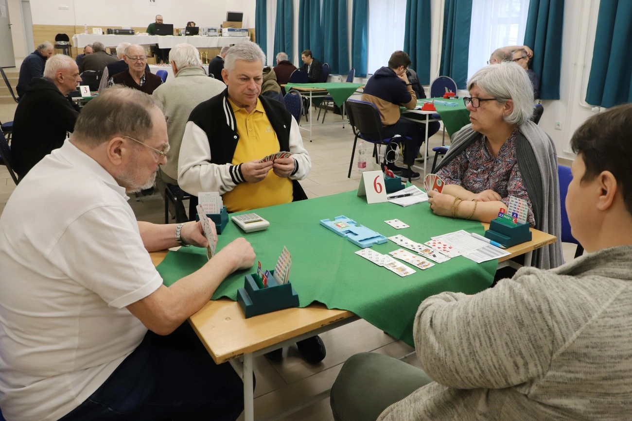 bridzs hétvége e/1