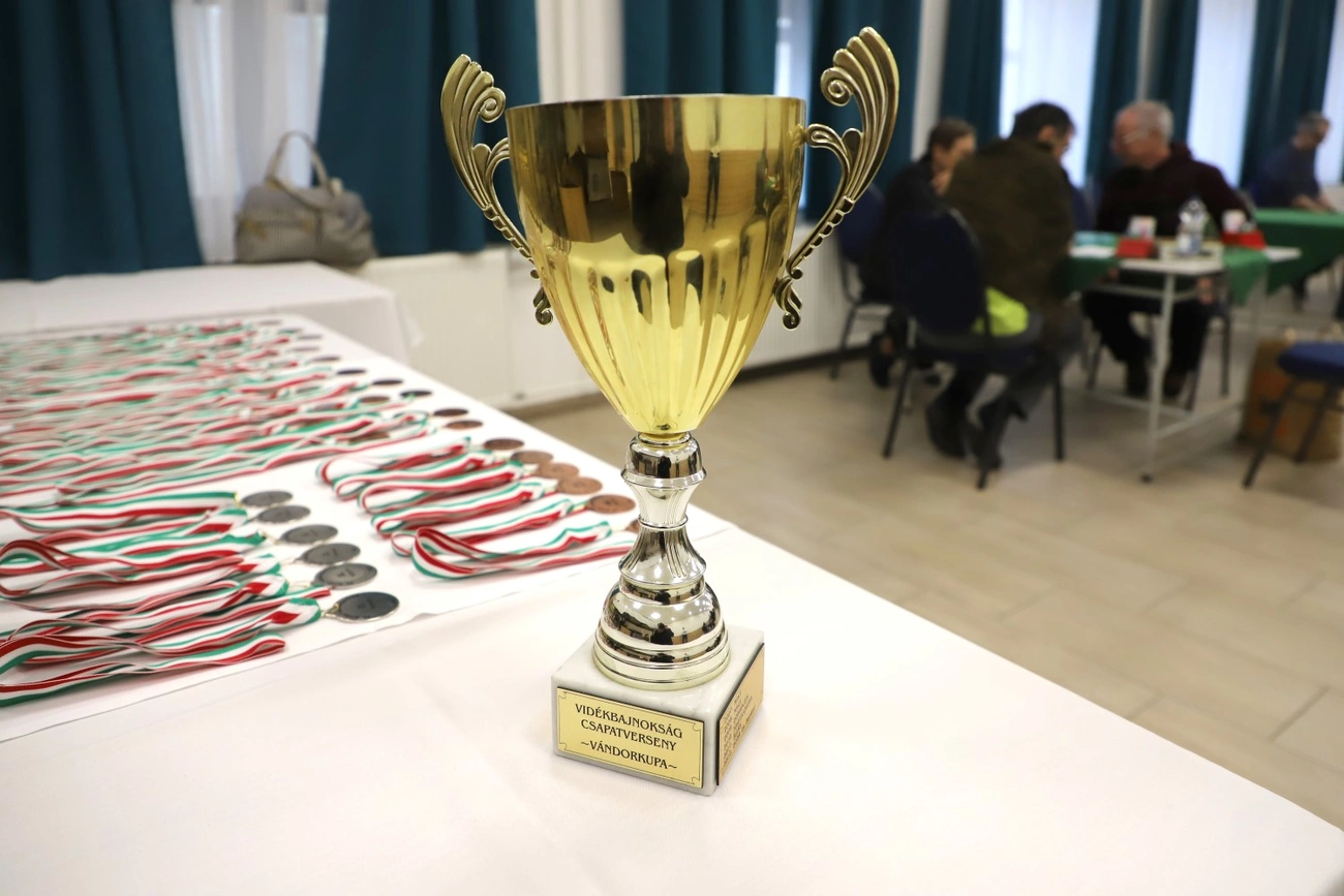 bridzs hétvége e/1