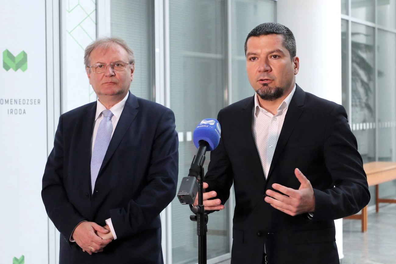 hiller istván varga lászló mszp