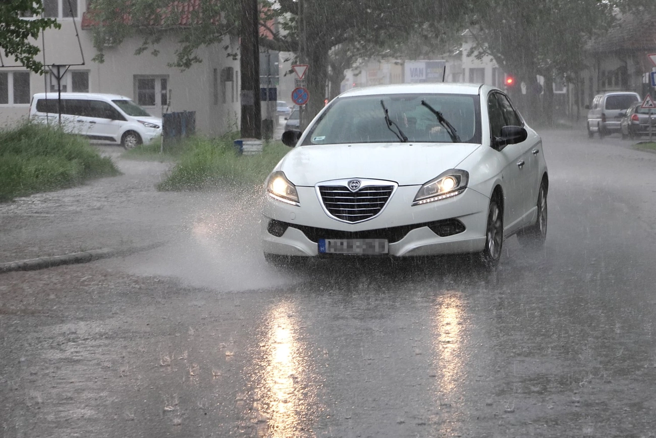 eső felhőszakadás minap indító