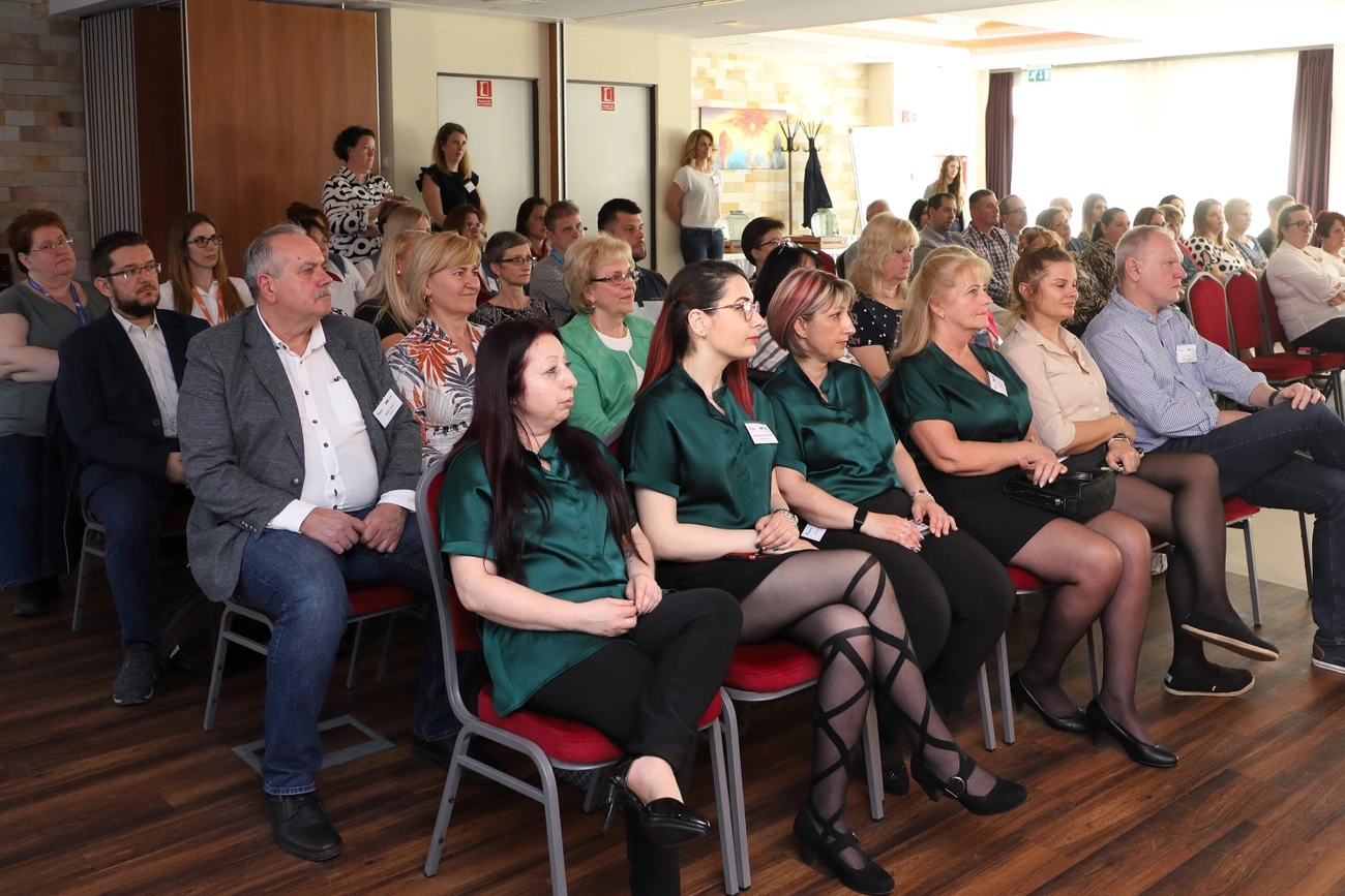 mihő ügyfélszolgálati verseny