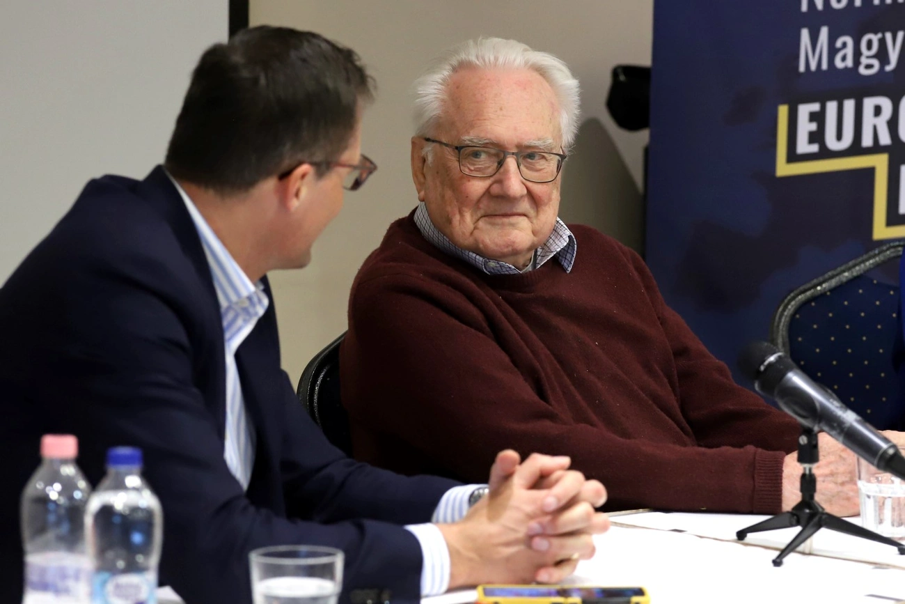 róna péter ep listavezető jobbik city hotel 