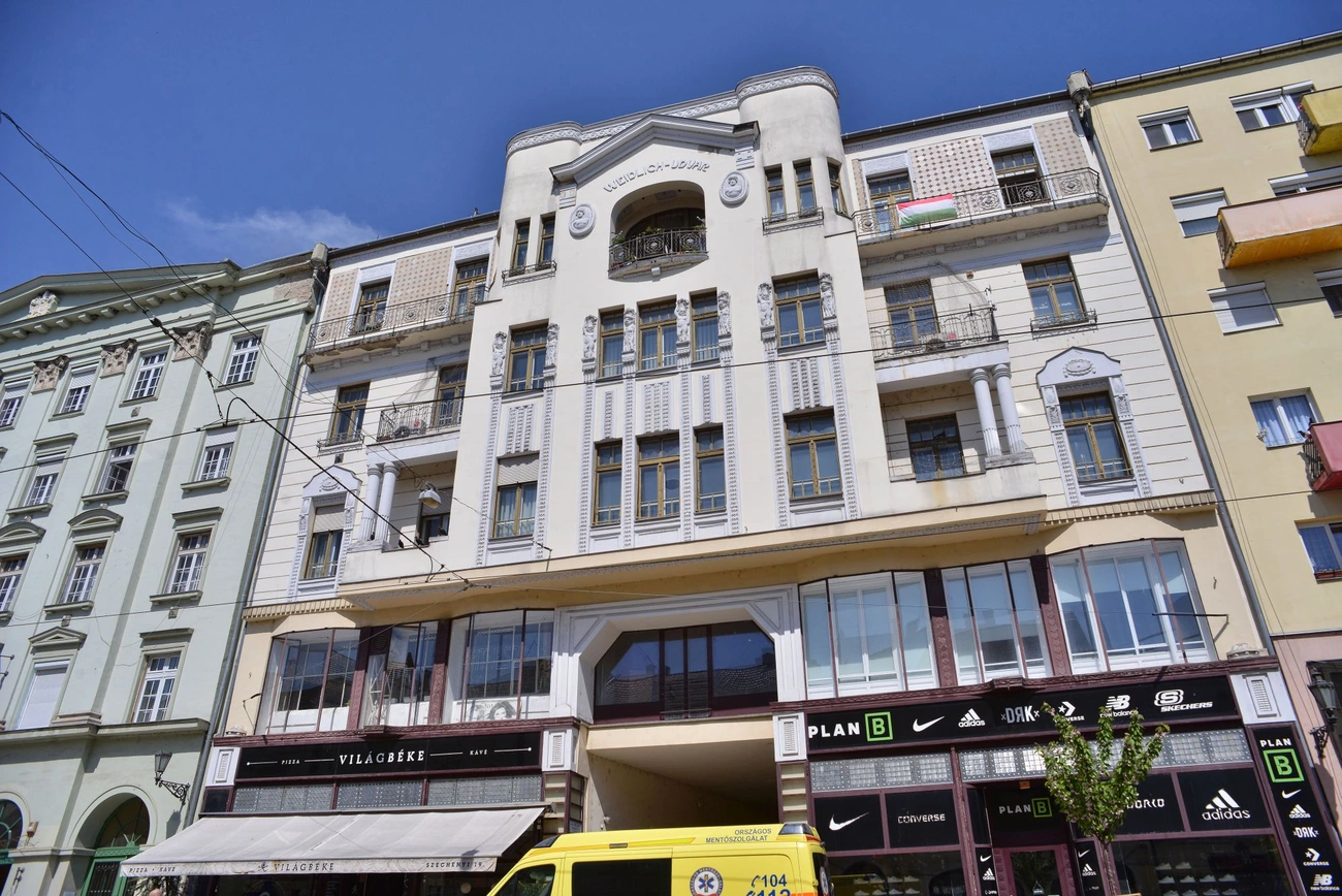 Weidlich_palota_kulso_Szechenyi_setalo_ingatlan_lakas_20250424-ot_08.jpg