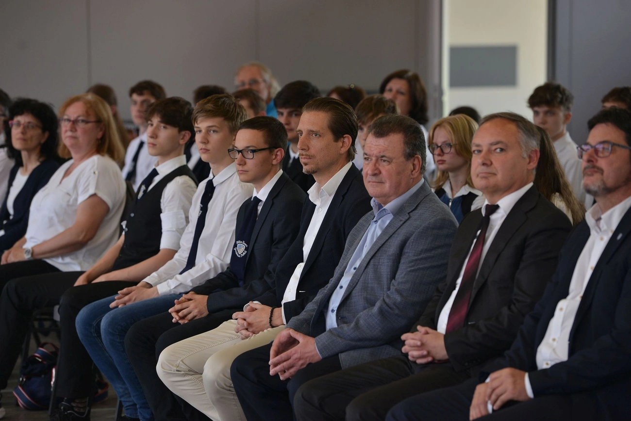 dvtk-borsodchem_tanulmanyi_osztondij_20250528-ot_01.jpg dvtk-borsodchem_tanulmanyi_osztondij_20250528-ot_01.jpg