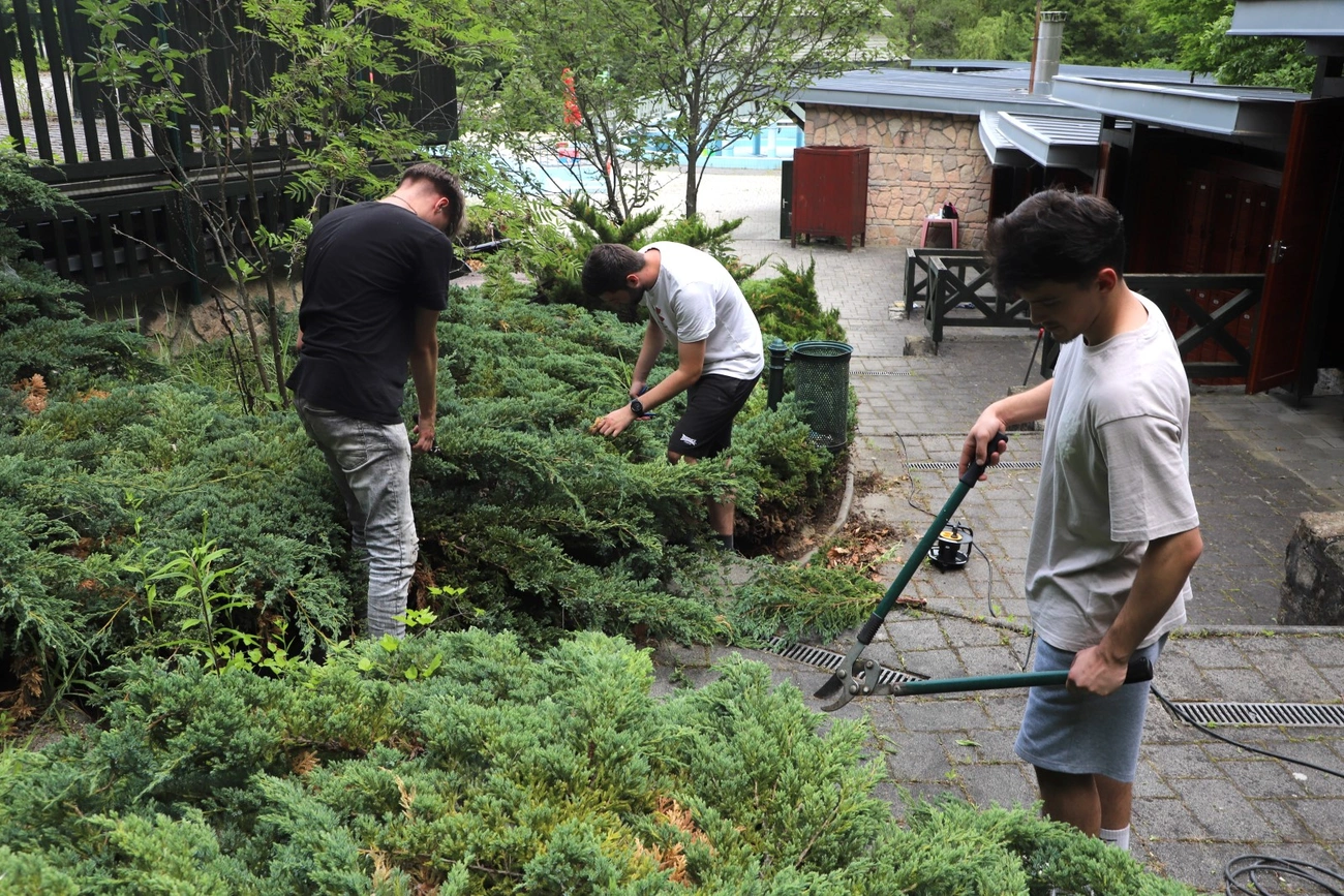 barlangfurdo_felujitas_250602ml-2.JPG (730.16 KB)