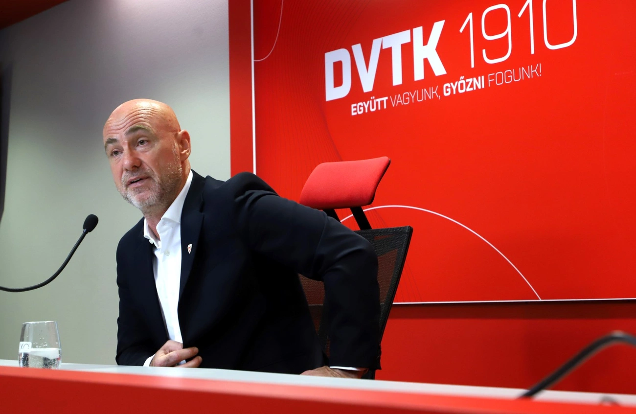 dvtk_kovacs_zoltan_250616ml-8.JPG dvtk_kovacs_zoltan_250616ml-8.JPG