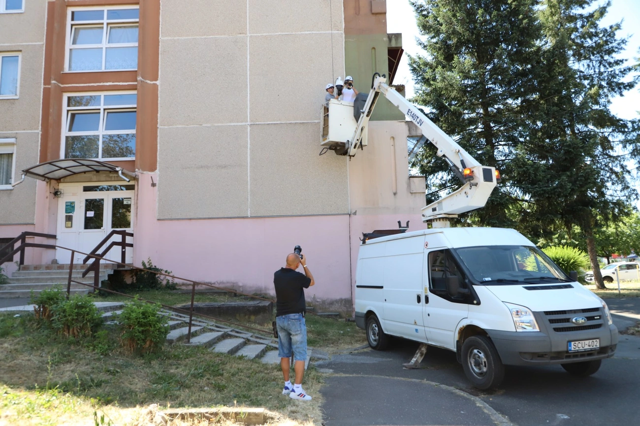 feltöltött fájl át lett nevezve erre: kamera_avar_utca_250625ml-4.JPG