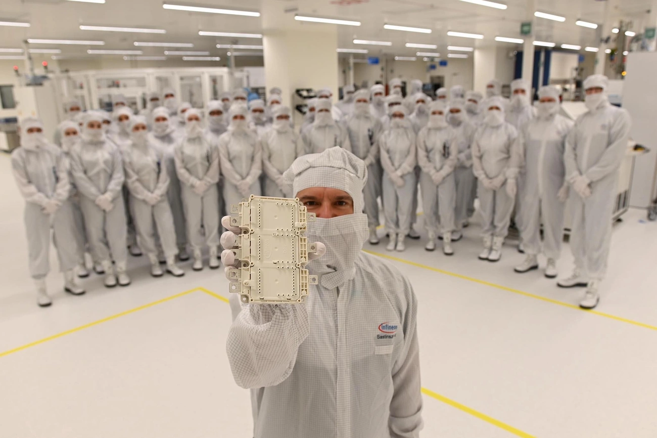 Infineon belső2