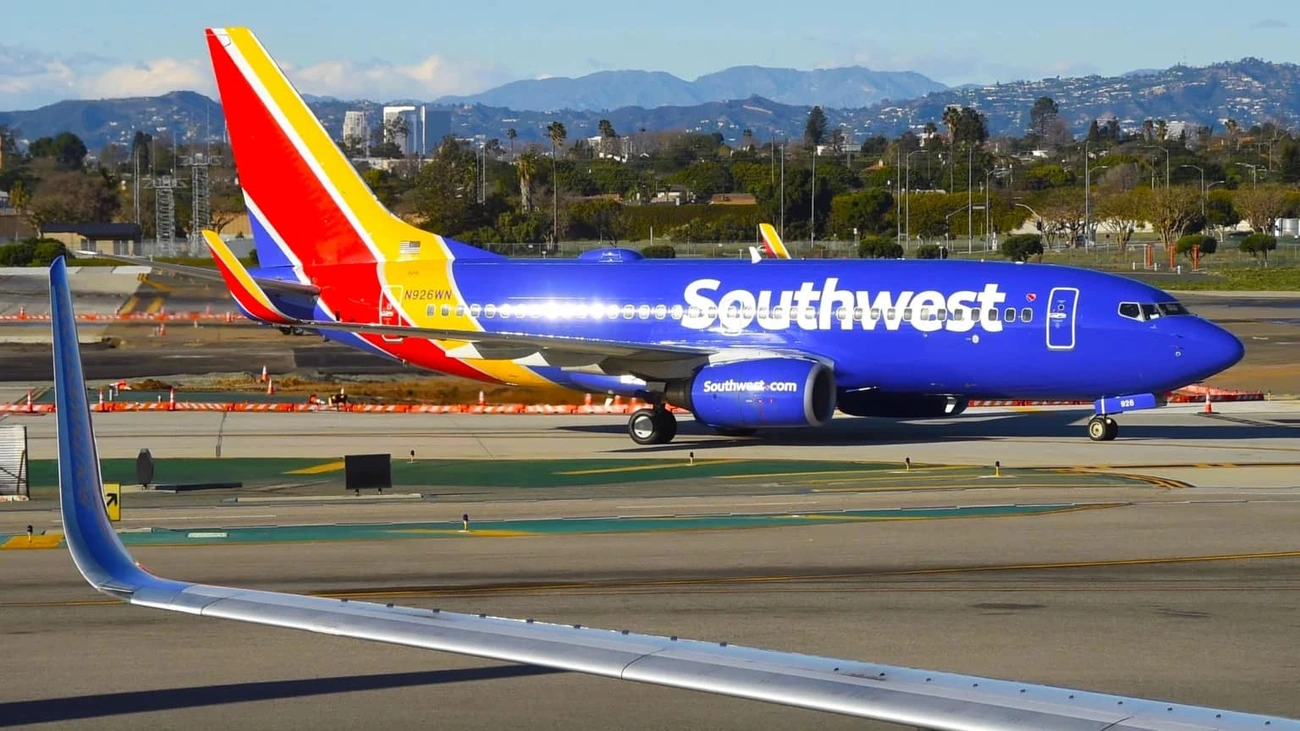 boeing_737-es_repulogep_faceboook.jpg