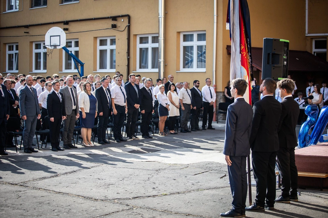 blatthy3.jpg (330.14 KB)