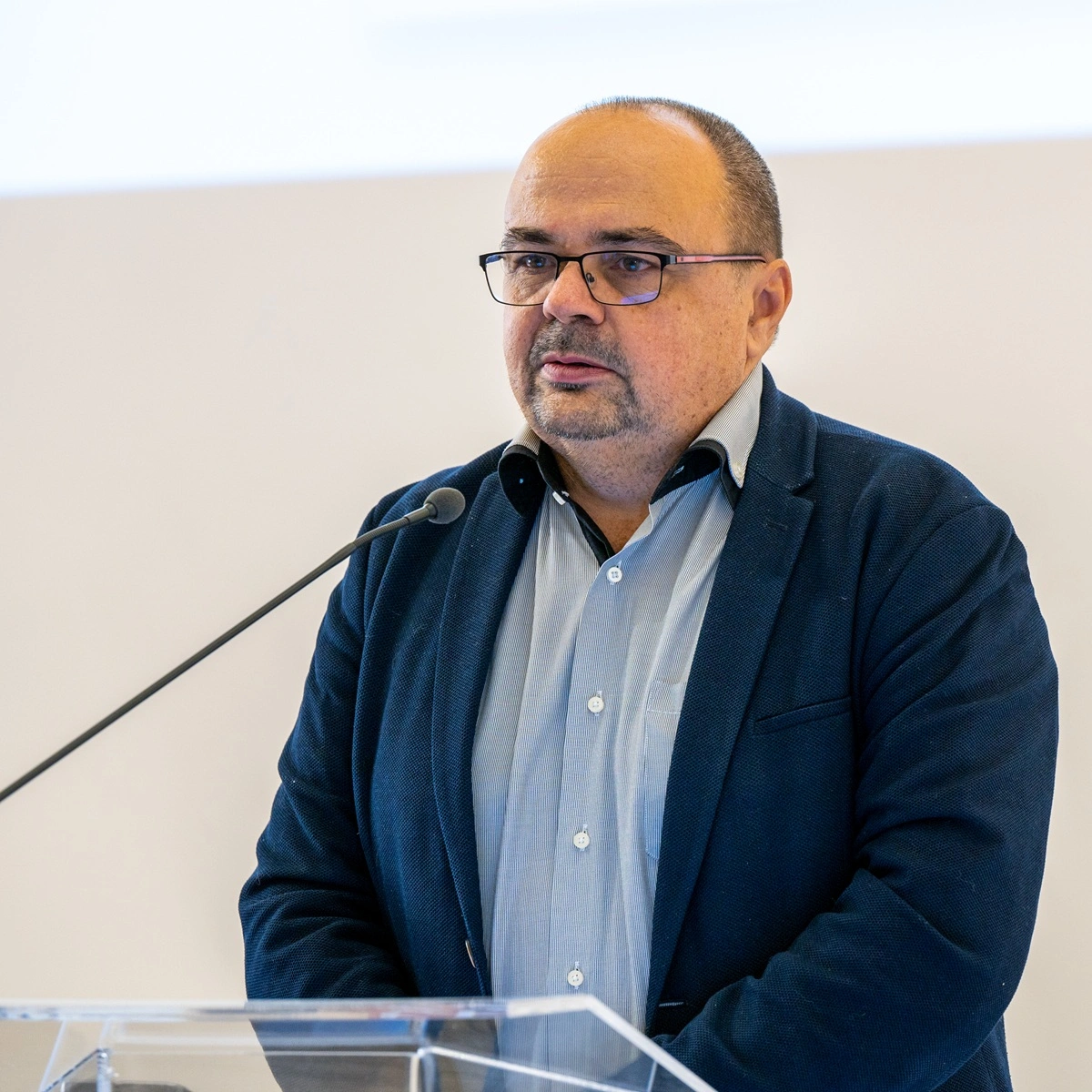 apor_olvasastanulas-konferencia_steklacs-janos.jpg apor_olvasastanulas-konferencia_steklacs-janos.jpg