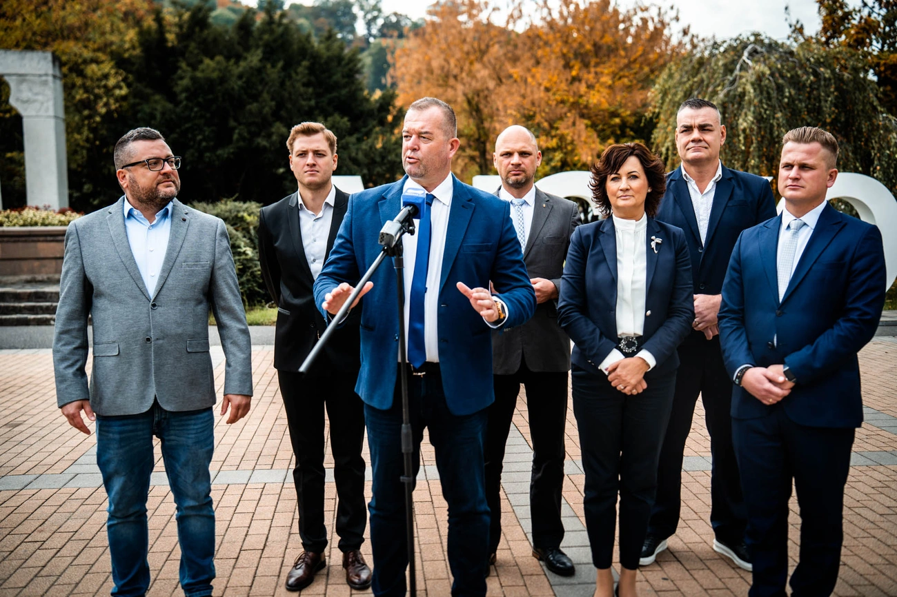 alairas_gyujtes_fidesz_sajtotajekoztato_251015_hcs_web-2.jpg alairas_gyujtes_fidesz_sajtotajekoztato_251015_hcs_web-2.jpg
