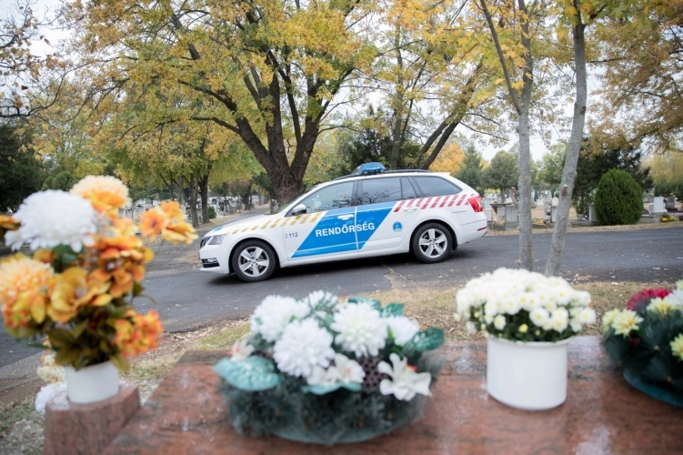 mindenszentek_temető_rendőrség_police.hu