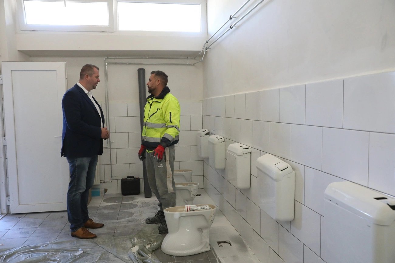 Szentpéteri kapui temető mosdója