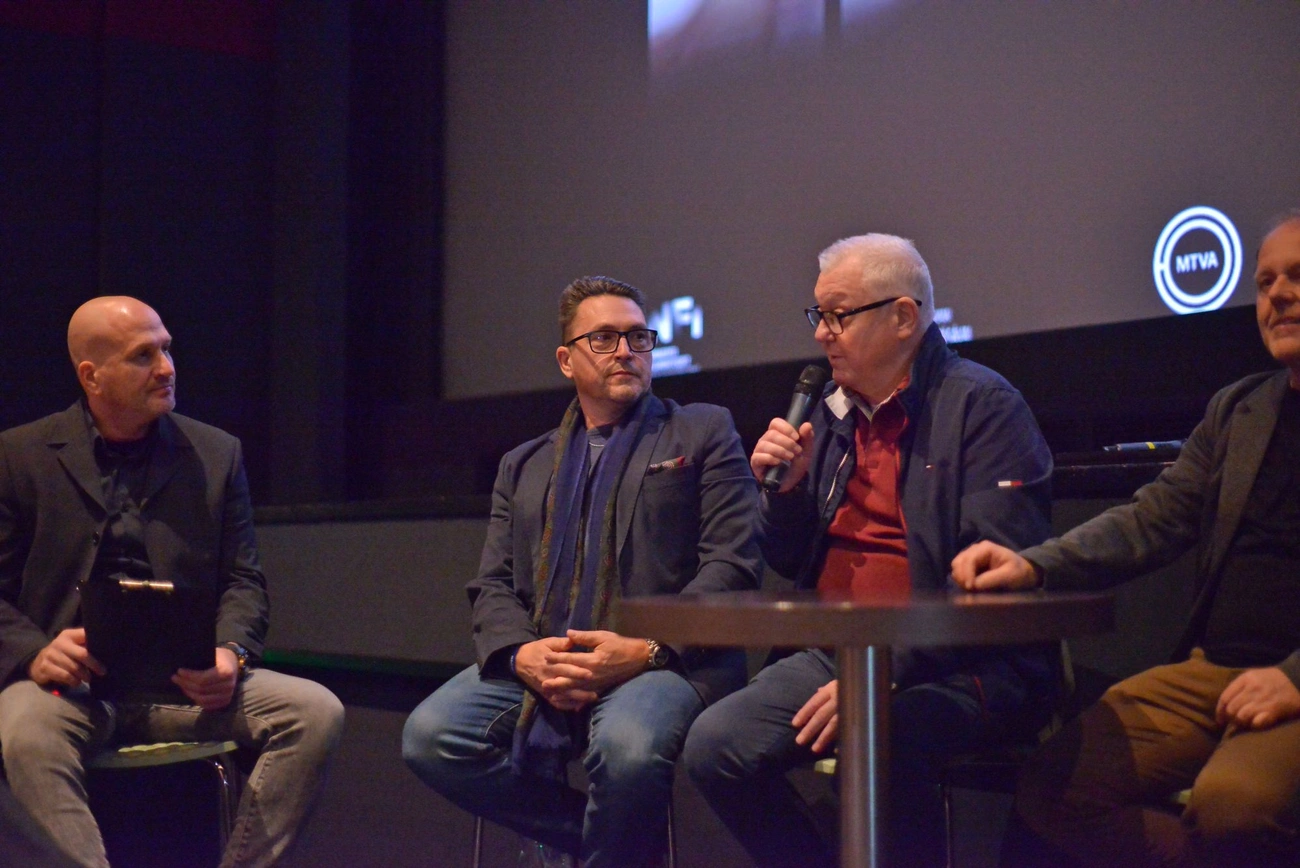 Ember maradj közönségtalálkozó, Osztie