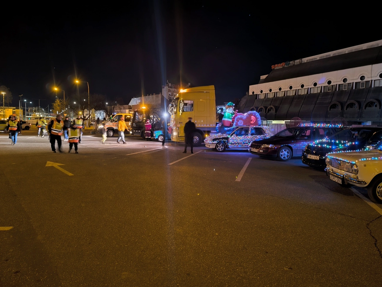 fenyfelvonulas2.jpg (696.84 KB)