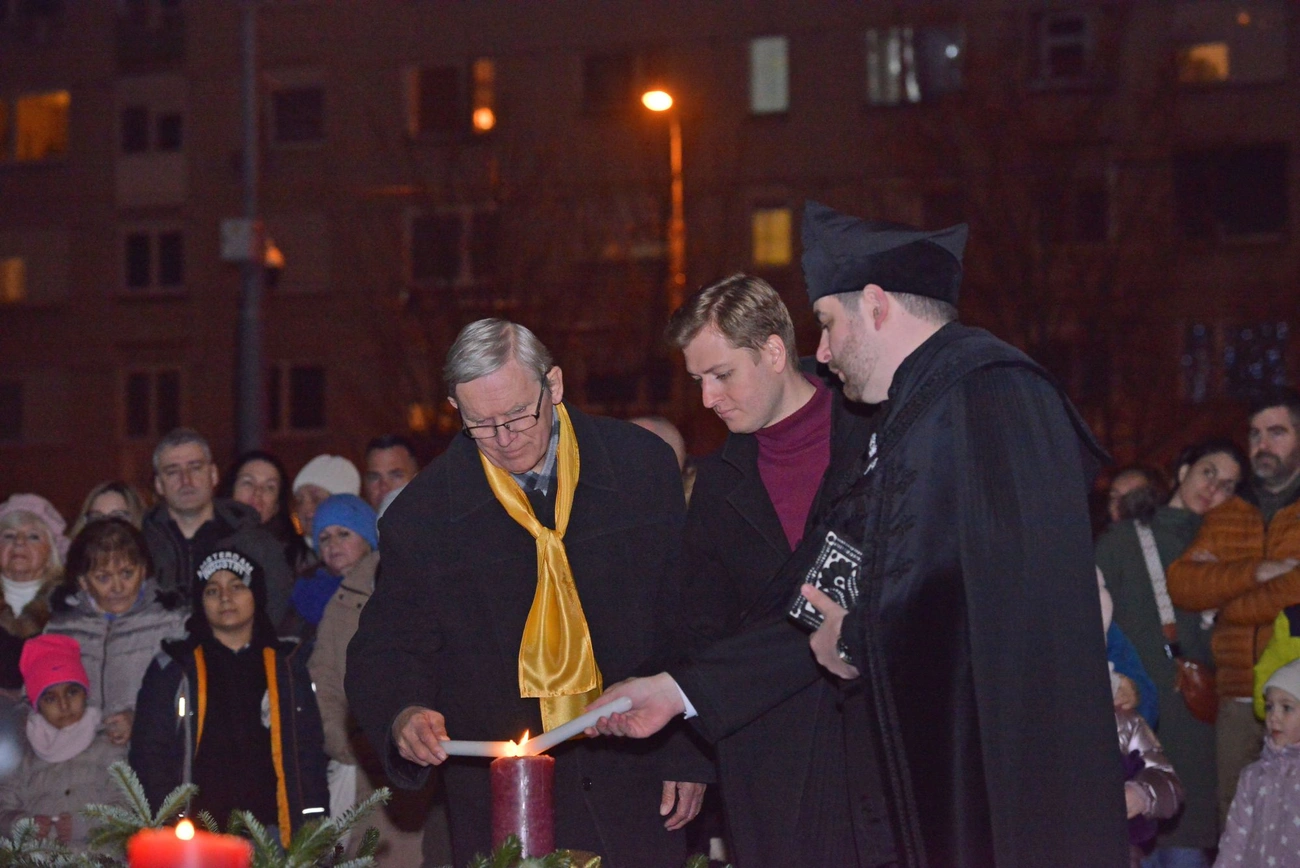 diósgyőri gyertyagyújtás