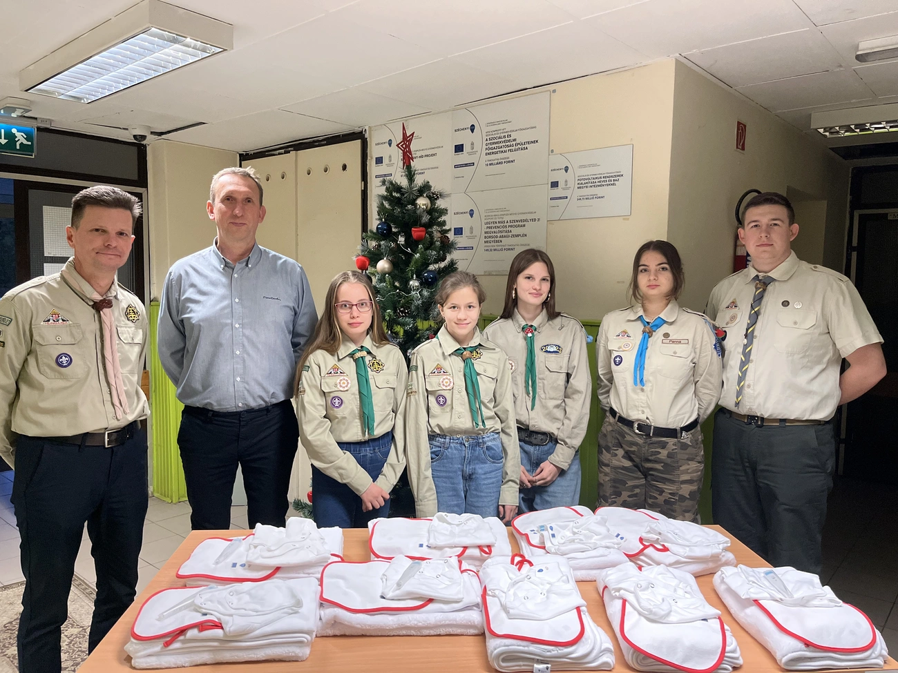 cserkeszek_adomany_babaotthon_25_12_10_01.jpeg