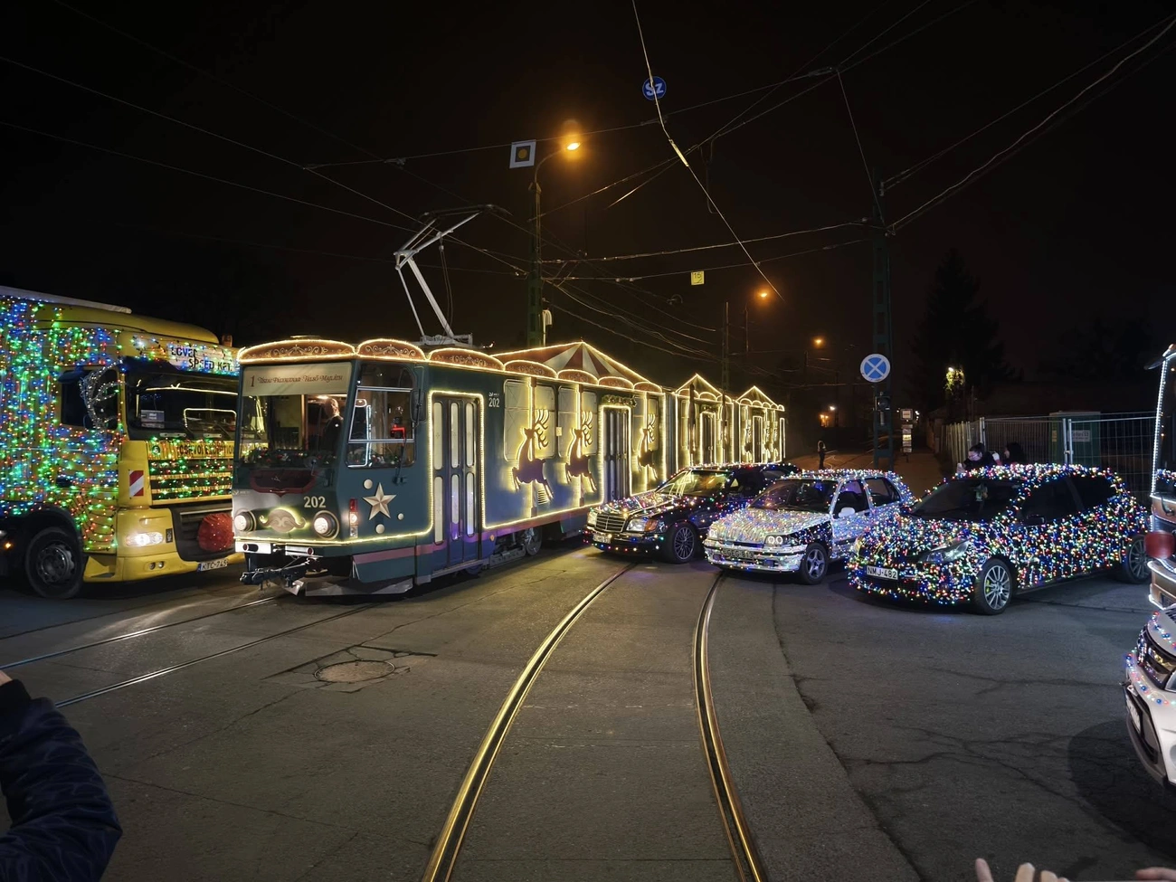 miskolci fényfelvonulás Fotó: Polgárőrség Miskolc Diósgyőr