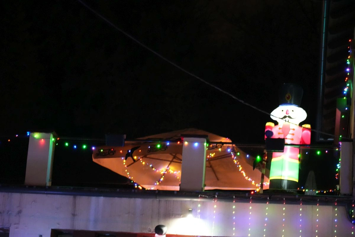 karácsonyi díszkivilágítás