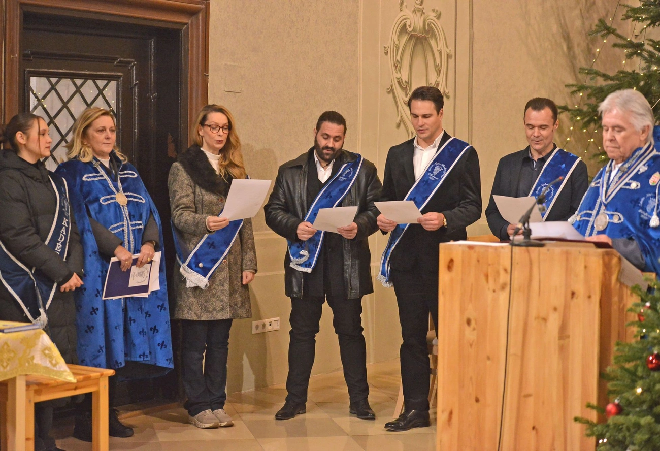 Borszentelés és borlovag avatás a Minorita templomban. Fotó: Osztie Tibor