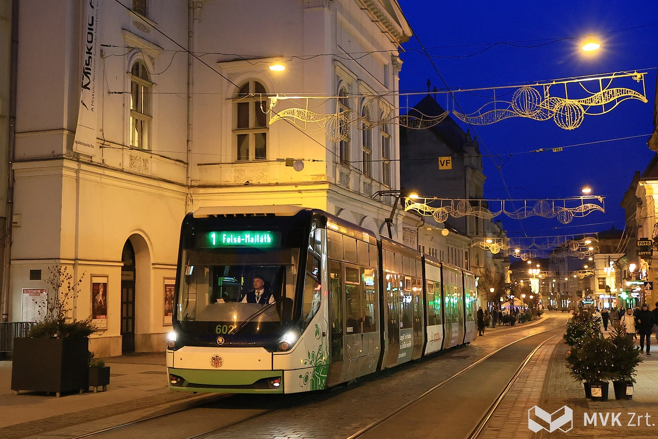 villamos4l6a5928_l.jpg