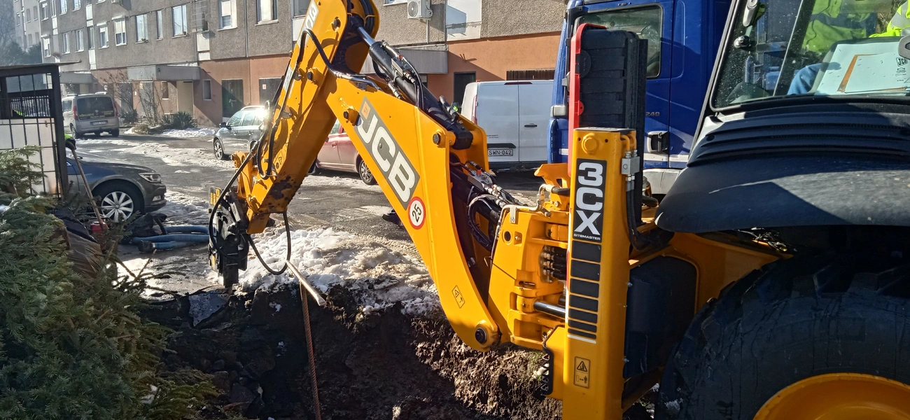 csőtörés Középszer. Fotó: Osztie Tibor