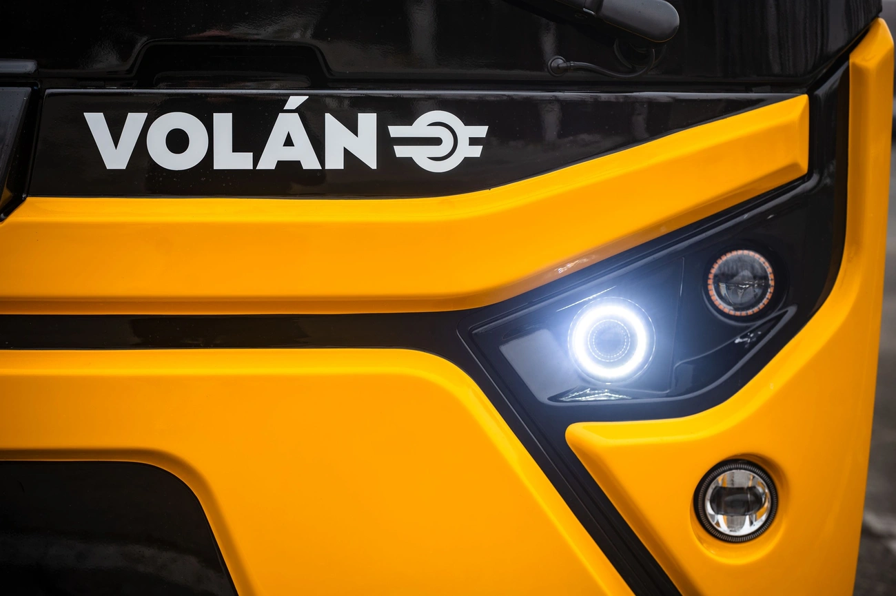 volanbuszok1.jpg (323.83 KB)