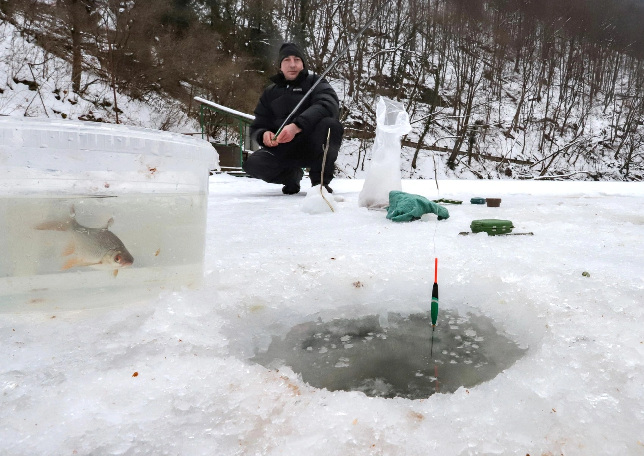 téli horgászat. Fotó: Mocsári László