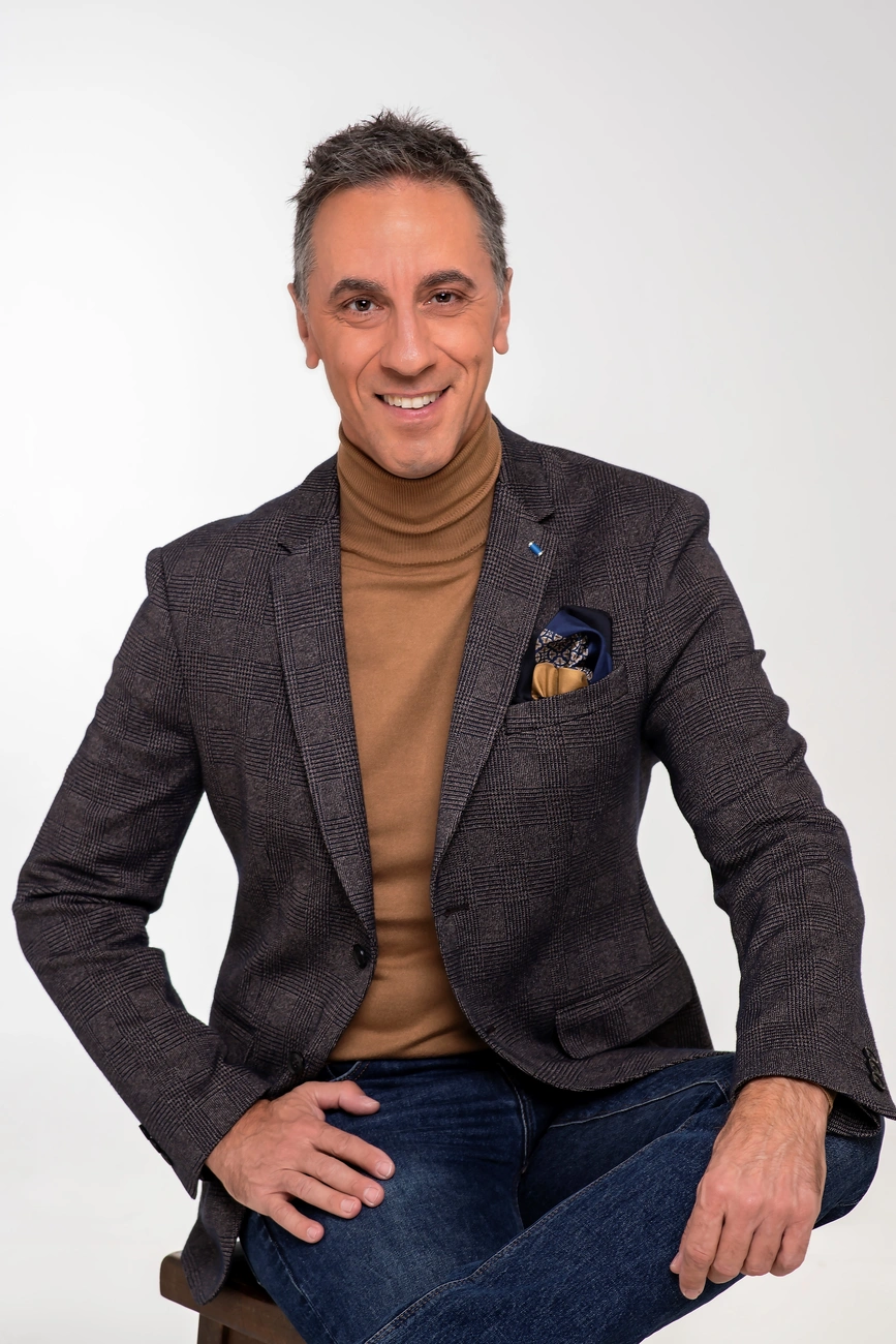 Vigadó Csonka András álló