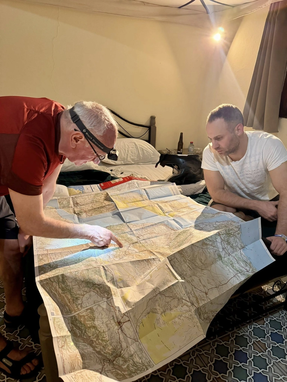 Bamako: DezertŐrök és Magányos Repülő