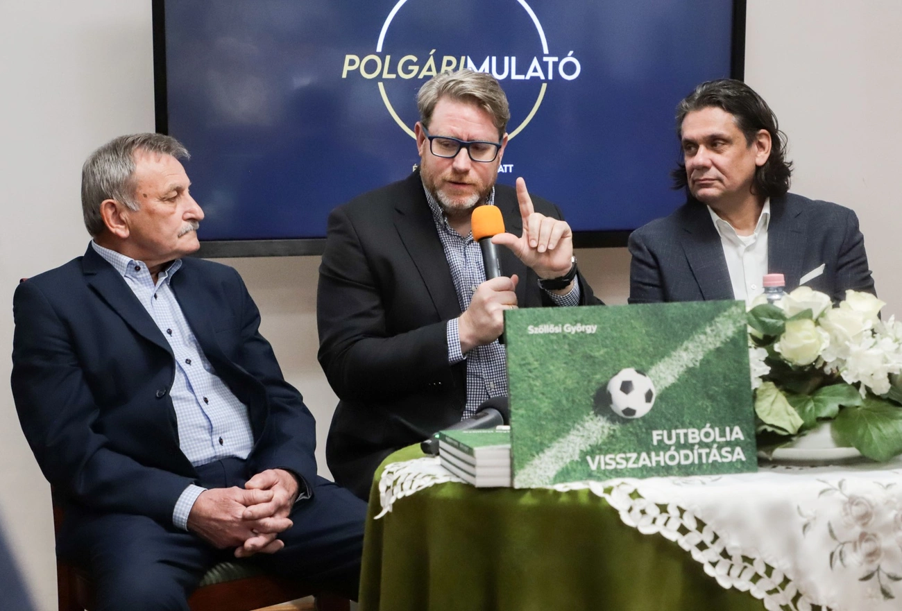 Futbólia visszahódítása kötetbemutató. Fotó: Mocsári László
