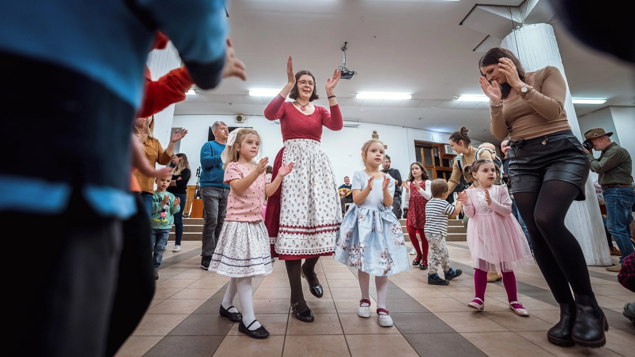 Esztenás táncház Miskolcon. Fotó: Grúz Bence