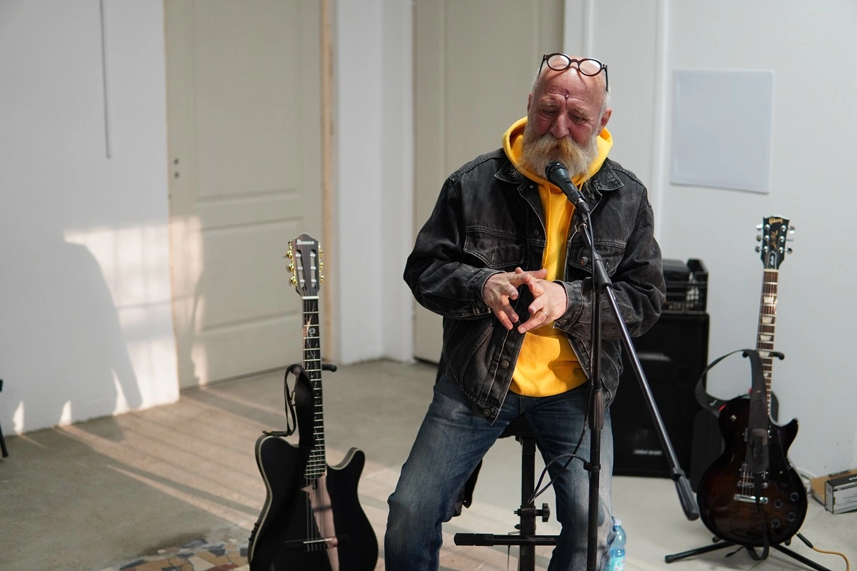 Kék közösségi tér