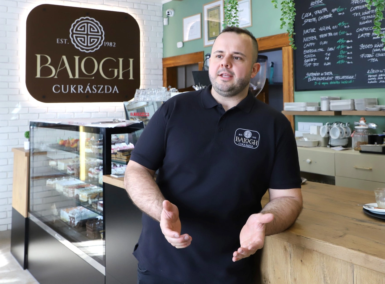 Mályi cukrász jutott a Magyarország Tortája verseny középdöntőjébe. Fotó: Mocsári László