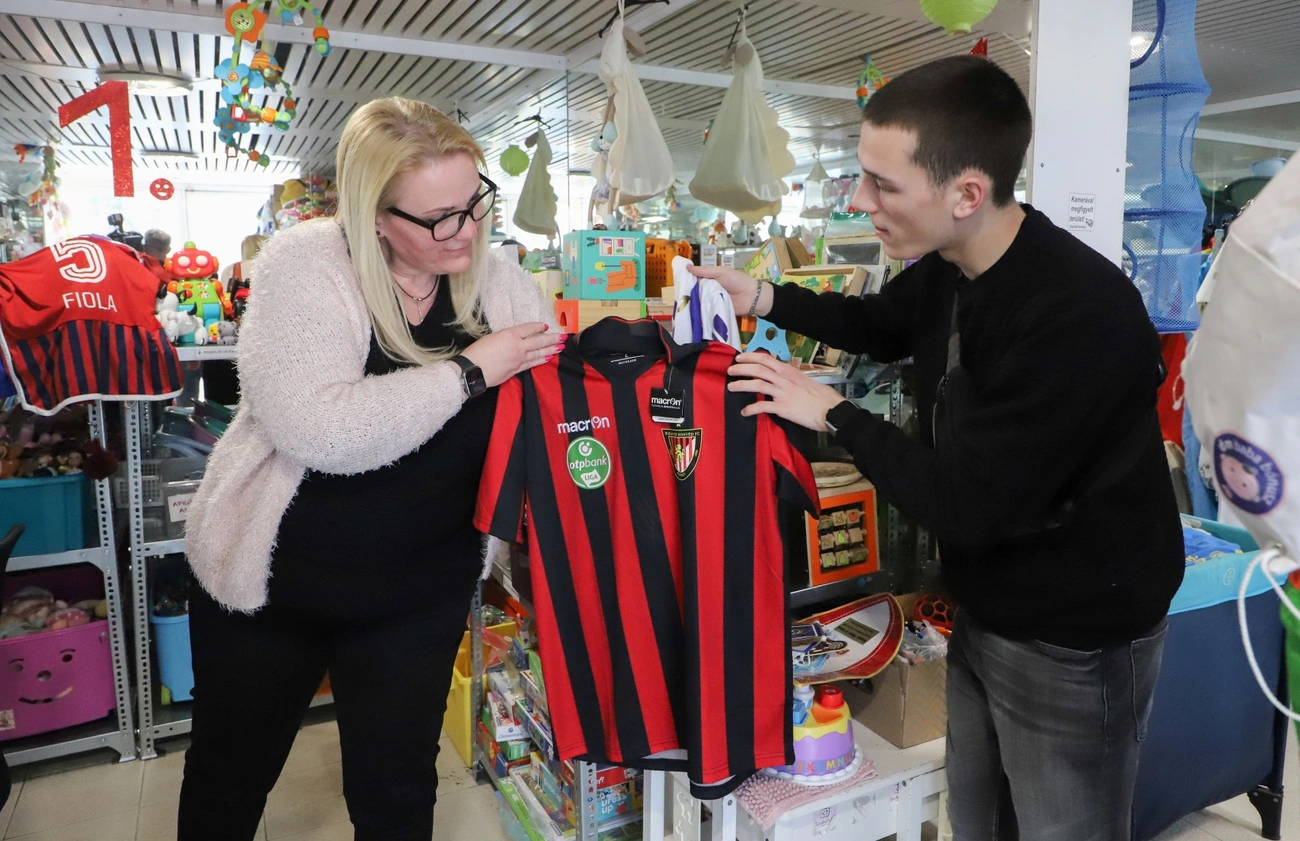 Supersum Alapítvány jótékonysági licit. Fotó: Mocsári László