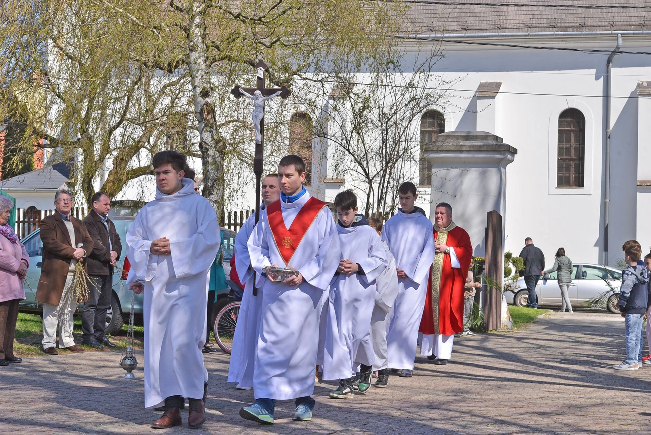 Virágvasárnapi körmenet Diósgyőrben, 2025. Fotó: Osztie Tibor