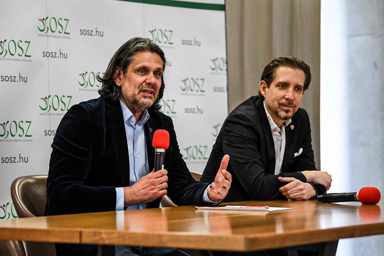 sosz_hiszek-benned-program_04.jpg (1.59 MB)